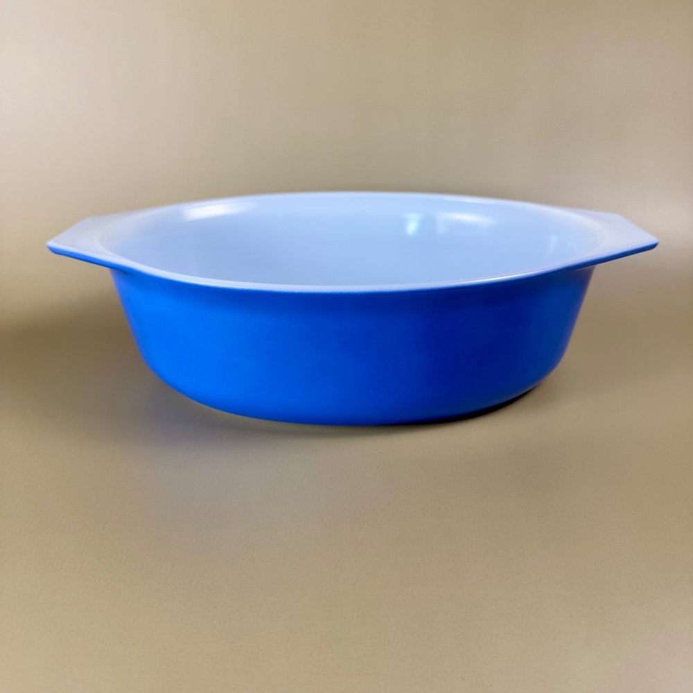 Vintage Pyrex Blue 2.5 Qt Oval Casserole Dish | Mid Century Modern - Picture 3 of 16